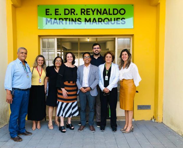Secretário Igor de Alvarenga conheceu as instalações das duas escolas estaduais localizadas dentro da Cidade dos Meninos de Riberão das Neves. Foto: Marcilene Maia